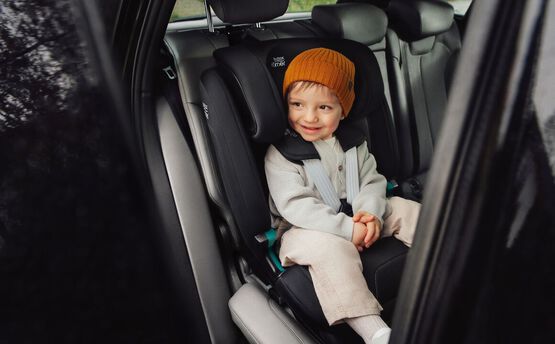 BEZPIECZEŃSTWO i-SIZE W KAŻDYM WIEKU