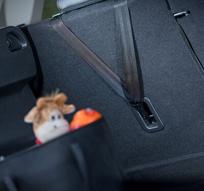 https://www.britax-roemer.pl/dw/image/v2/BBSR_PRD/on/demandware.static/-/Sites-Britax-EU-Library/default/dw972385a3/Features/CarSeats/Feature-CS-TopTether.jpg?sw=400&sh=400&sm=fit