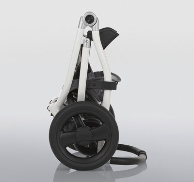 //www.britax-roemer.pl/dw/image/v2/BBSR_PRD/on/demandware.static/-/Sites-Britax-EU-Library/default/dwe807b50d/Features/WheeledGoods/Feature-WG-CompactFolding.jpg?sw=400&sh=400&sm=fit