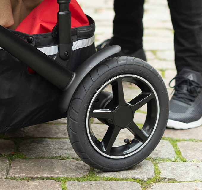 Który wózek | pompowane kołą